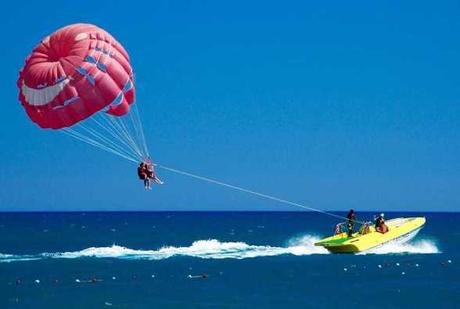 Top 5 Parasailing Places In The World!