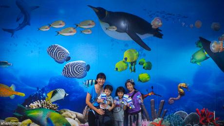 Aquarium adventures at Sea Life Bangkok