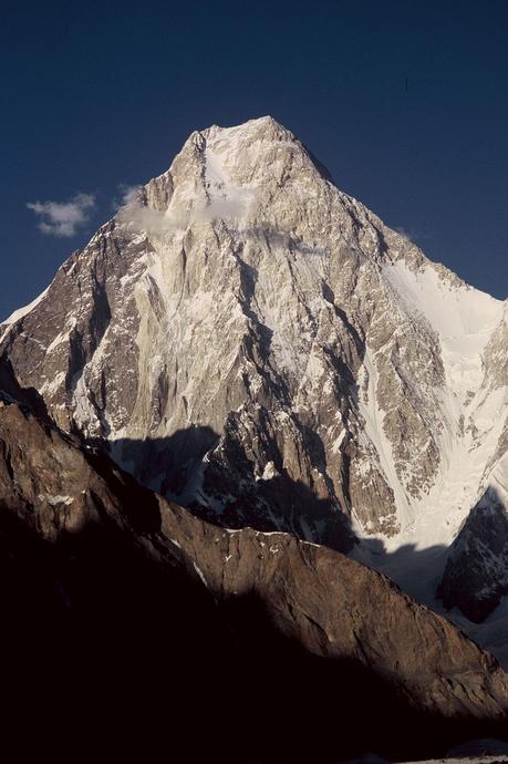 Karakoram Summer 2018: Climber Perishes on Gasherbrum IV, Progress on K2