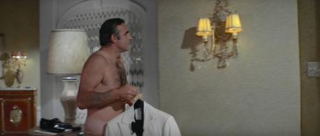 Bond’s White Dinner Jacket in Diamonds are Forever Bond’s White Dinner Jacket in Diamonds are Forever