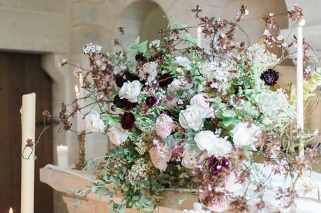 Beautiful elegant wedding inspiration shoot with burgundy accents