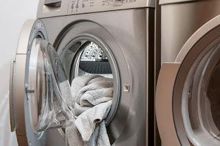 Image: Washing machine, Laundry, Tumble drier by Steve Buissinne on Pixabay