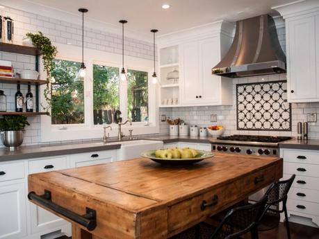4 Kitchen Island Ideas to Enjoy The Kitchen With Your Friends