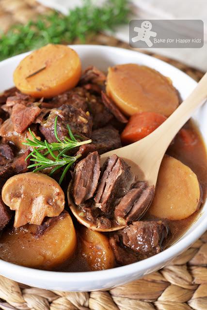 Extra Flavoursome Red Wine Beef Stew with Bacon