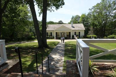 THE LITTLE WHITE HOUSE: Roosevelt’s Retreat in Warm Springs, GA