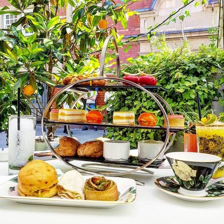 Eating Out|| Afternoon Tea at The Den, St. Martins Lane Hotel