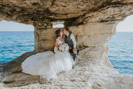 dreamy-wedding-overlooking-ocean_05