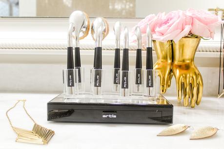 The Makeup Brushes You Need Right Now