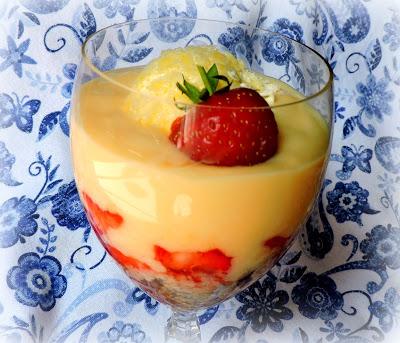 Cream Tea Trifle Pots