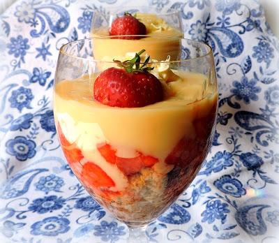 Cream Tea Trifle Pots