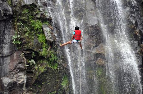 Waterfall-rappelling-in-South-India