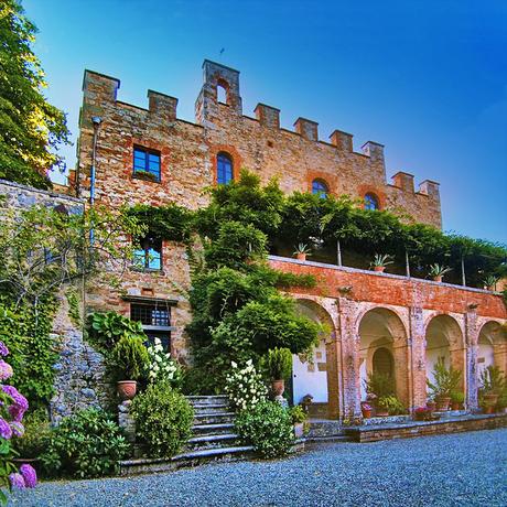 An exceptional holiday in Tuscany that you have ever dreamed of montalto castle