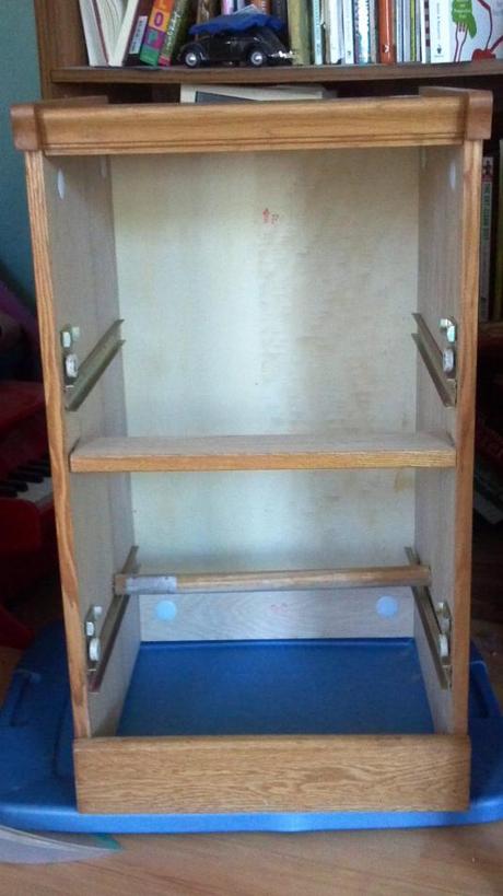 Lesson 536 – Do it yourself – chicken night stand and nesting boxes