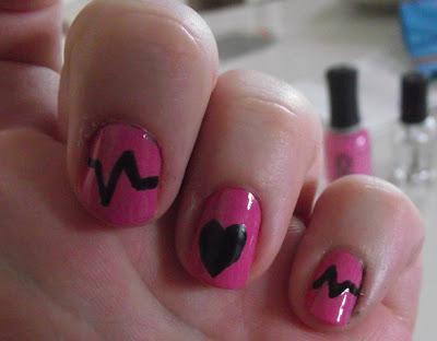 notd: heart beat nail art