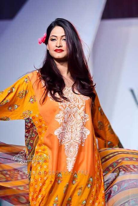 Lawn-Vaneeza V Summer Collection 2012 Complete Catalogue-Conspicuous Prints