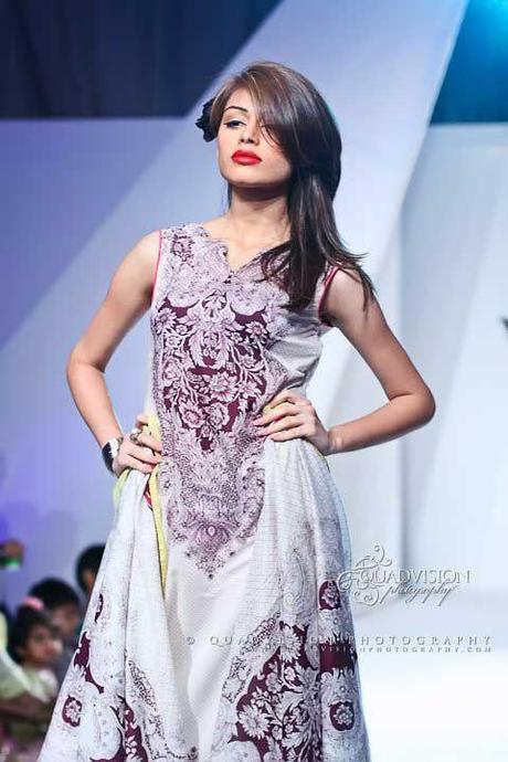 Lawn-Vaneeza V Summer Collection 2012 Complete Catalogue-Conspicuous Prints