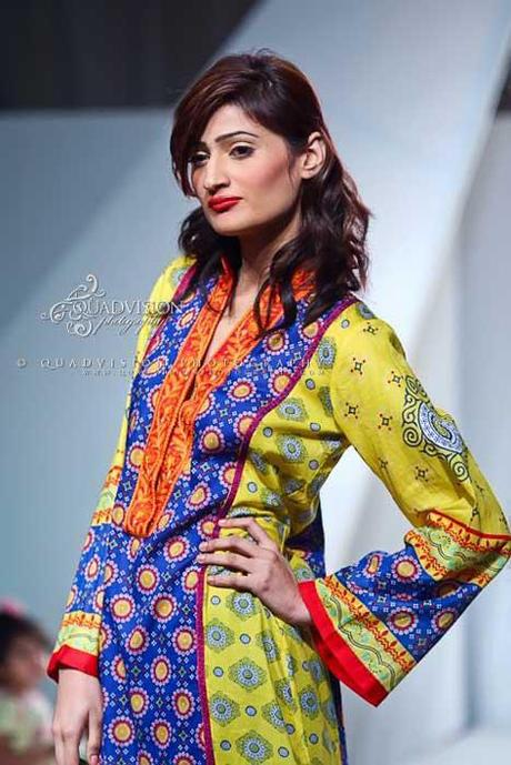 Lawn-Vaneeza V Summer Collection 2012 Complete Catalogue-Conspicuous Prints