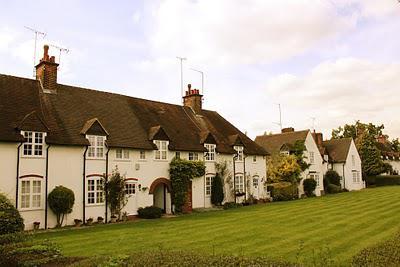 In and Around London... Hampstead Garden Suburb