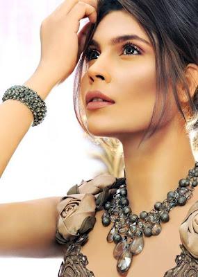 Khawar Riaz Bridal Jewelry, Bridal Makeup & Bridal Hairstyle Shoot