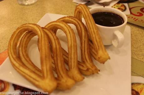 Churros con Chocolate at Dulcinea