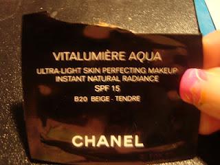 Review: Chanel Vitalumiere Aqua ultra light skin perfecting makeup