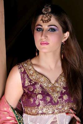 Attractive HairDos & Makeup Shoots by SamanZar Salon by Shaiyanne Malik