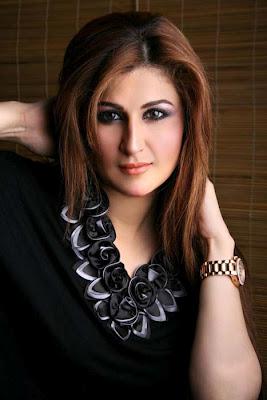 Attractive HairDos & Makeup Shoots by SamanZar Salon by Shaiyanne Malik