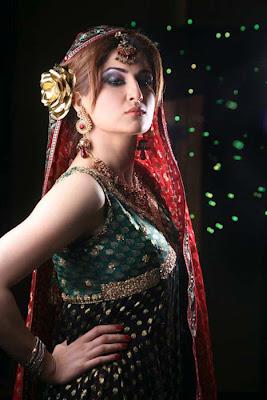 Attractive HairDos & Makeup Shoots by SamanZar Salon by Shaiyanne Malik