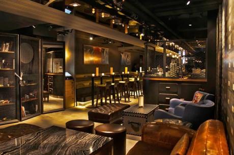 A Definitive Guide To Hong Kong Nightlife!