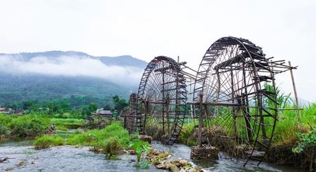 Enchanting Travel Vietanam Tours Pu Luong Nature Reserve water wheel on stream, Thanh Hoa