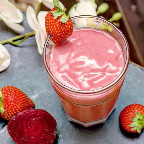 Recipe|| Strawberry, Banana & Beet Smoothie