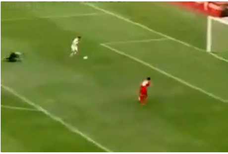Worst Miss Ever In Football History? See What Happened Between Player And Goalkeeper.