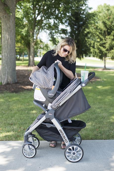 The best lightweight travel system by Chicco. 