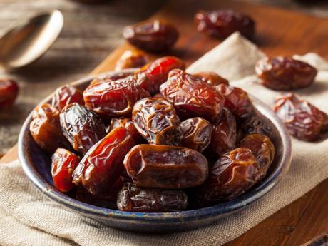 Eat 3 Dates Daily & This Happens to your Body!