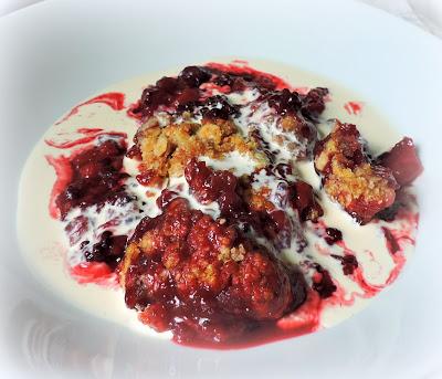 Bumbleberry & Almond Crumble