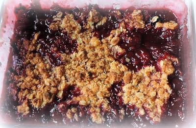 Bumbleberry & Almond Crumble