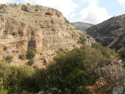 Exploring the Tiger Cave and Qeshet Cave in Northern Israel Exploring the Tiger Cave and Qeshet Cave in Northern Israel