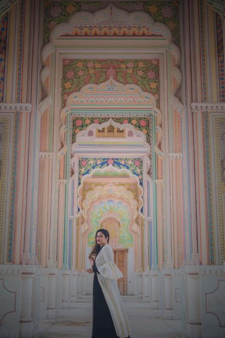 jaipur trip, travel blogger, fashion, style,. myriad musings, amor first, paprika gate, pink city trip, wanderlust, city palace, hawa mahal