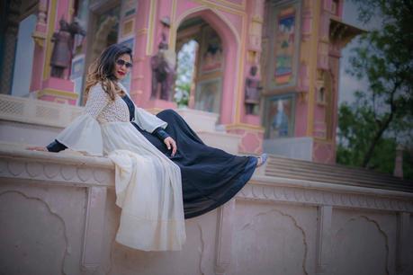 jaipur trip, travel blogger, fashion, style,. myriad musings, amor first, paprika gate, pink city trip, wanderlust, city palace, hawa mahal