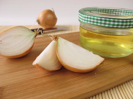 Onion Juice- The Magic for Hair Growth!