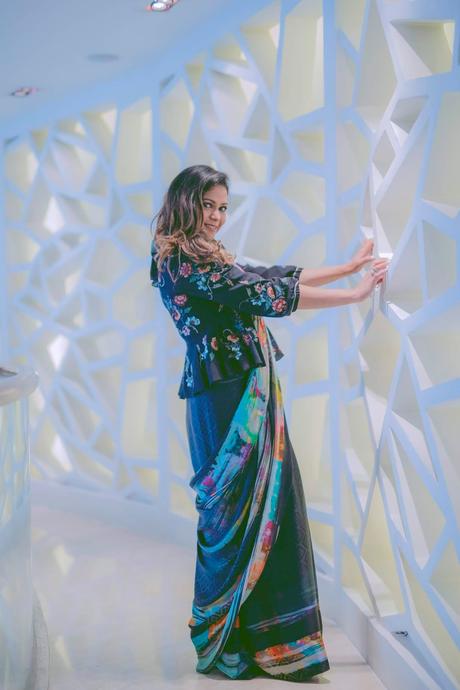 where to stay in jaipur and what to eat, Hilton Jaipur, travel blogger, style, sari style, satya paul style, coat over sari, coat with sari outfit, fusion look, long maxi eyelet dress , myriad musings