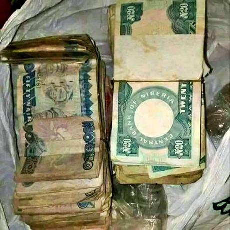 Shock As Man Discovers Bundles Of Old Naira Notes His Late Grandfather Left At Home (Photo)