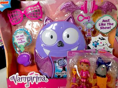 Vampirina Bootastic Backpack and Spooky Figure Set Review