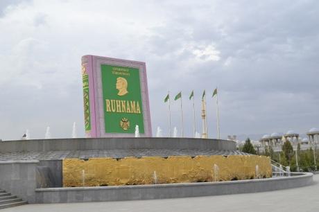Backpacking in Turkmenistan: Top 15 Sights in Magnificent Ashgabat, City of the Future Backpacking in Turkmenistan: Top 15 Sights in Magnificent Ashgabat, City of the Future