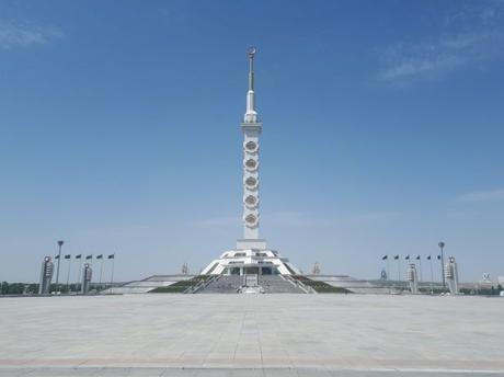 Backpacking in Turkmenistan: Top 15 Sights in Magnificent Ashgabat, City of the Future Backpacking in Turkmenistan: Top 15 Sights in Magnificent Ashgabat, City of the Future