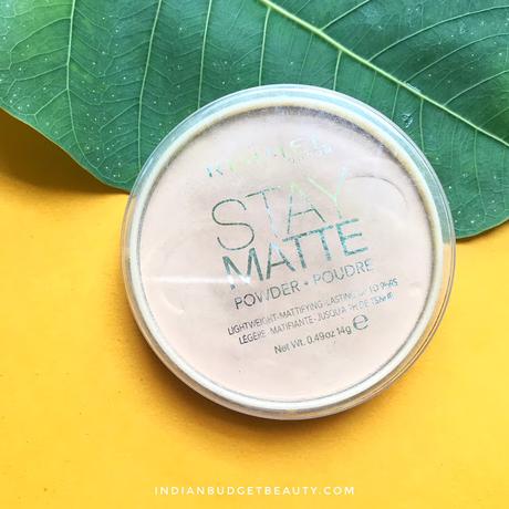 Rimmel London Stay Matte Pressed Powder (004 Sandstorm) Review Rimmel London Stay Matte Pressed Powder (004 Sandstorm) Review
