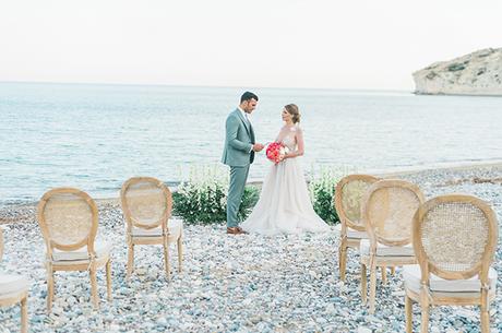 Gorgeous inspiration shoot with bright colours in Cyprus gorgeous-inspiration-shoot-bright-colours-cyprus_20