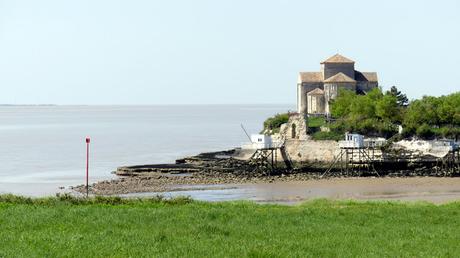 Gironde estuary cycle tour 2/4: Mirambeau alt=