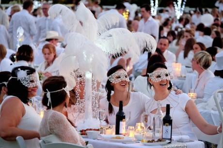 Le Diner en Blanc: The World’s Largest All-White Dinner Party