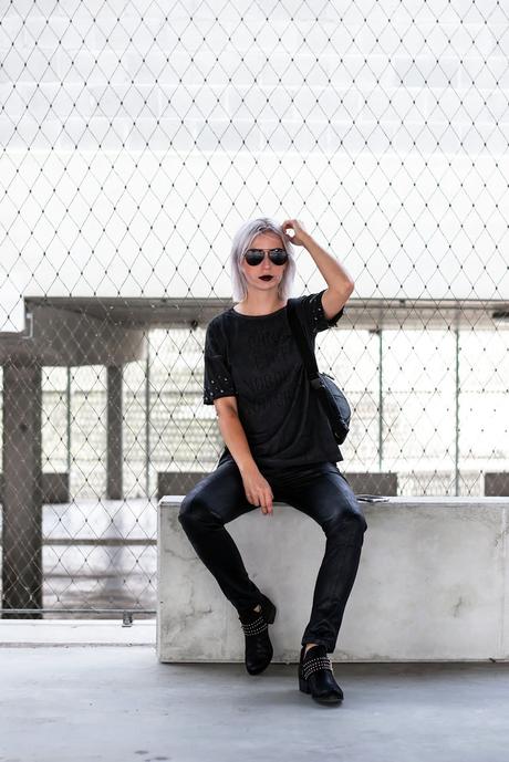 LEATHER LOOK LEATHER LOOK